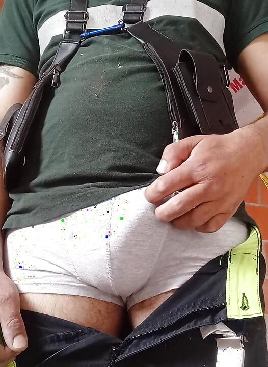 Anyone want me to cum in their mouth?
