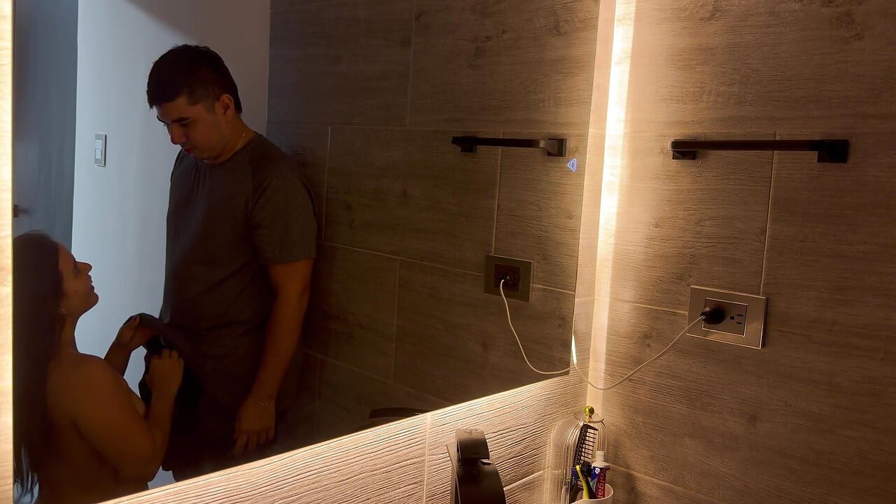 Shhh, don't let him suspect anything! - The wife ends up being unfaithful to the domicile