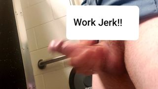 Masturbandosi al lavoro