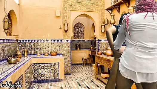 Saudi Husband and Iranian wife bang in Kitchen