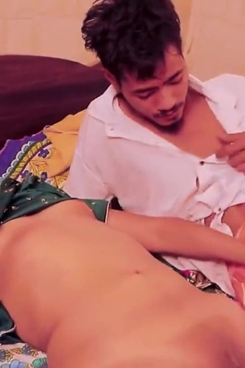 18 Year Old Indian Tasting and Fucking Mature Desi Bhabhi