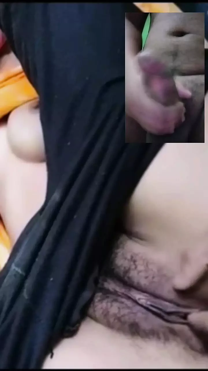 高夫的年轻继妹看着视频通话中的一切并指交