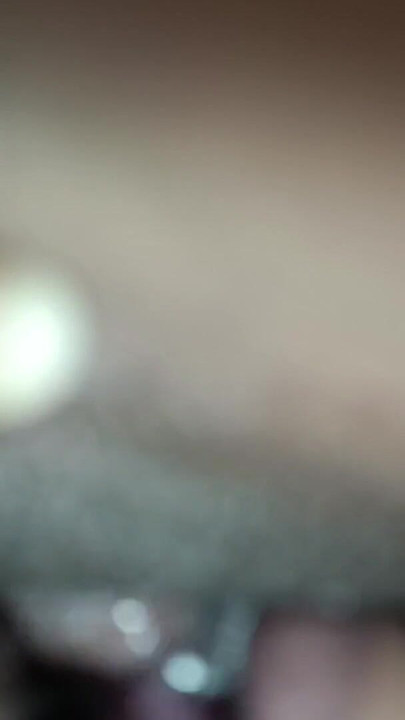 मैंने अपनी नई शादीशुदा पत्नी की चूत चाटा जब कोई भी घर पर नहीं है। उसकी सेक्सी बातचीत के साथ | क्लिप 1