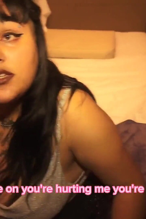 Mon copain me traite comme une pute pour avoir voulu aller danser avec mes amis Alisongoondolez26