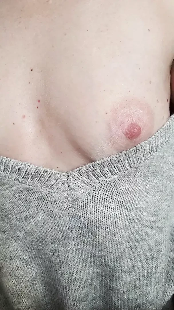 tits out of top