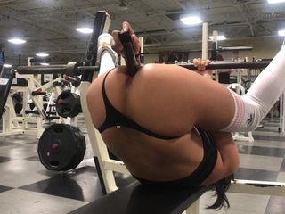 Late night play with bubble ass at the gym!