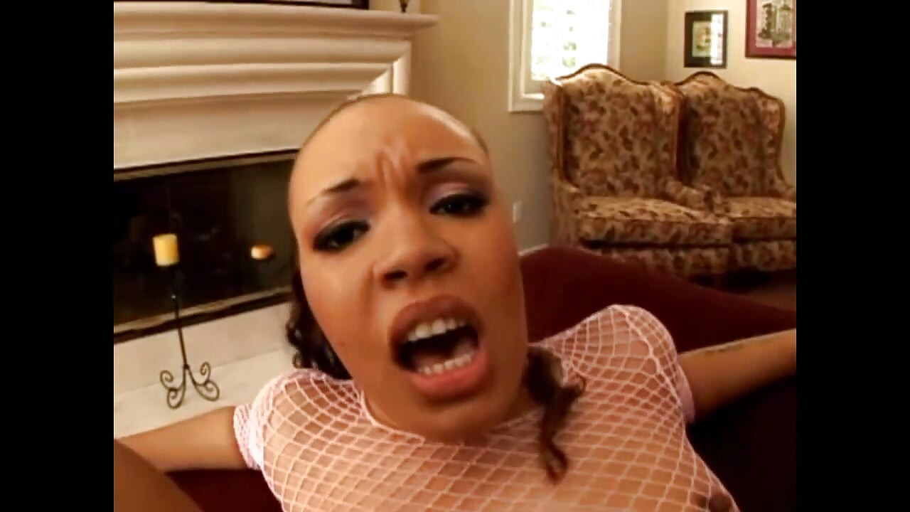 Penembusan berganda keras untuk si jalang eboni liar