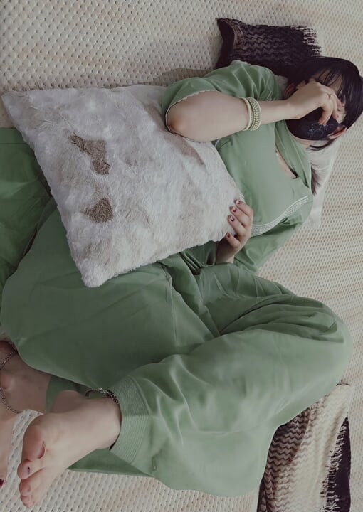 Pdosan bhabhi Ghar par thi akeli