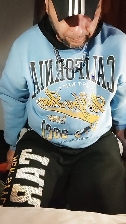 Ultra Murdar DirtyJunkbro Urinează În Șosete Și Pantofi Sport