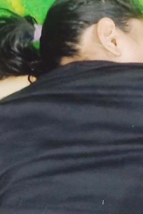 Sert anal seks videosu Hintli yenge, çok sıkı göt sikişi domaltmalı