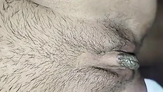 Schwägerin, sag mir, ich werde heute eine Stute machen, ficken und mir das Wasser im Mund zusammenlaufen lassen.