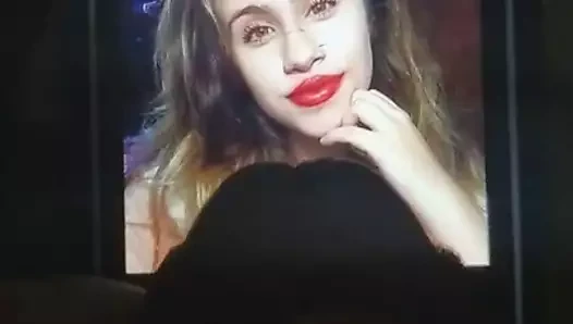 Luisa boşalıyor