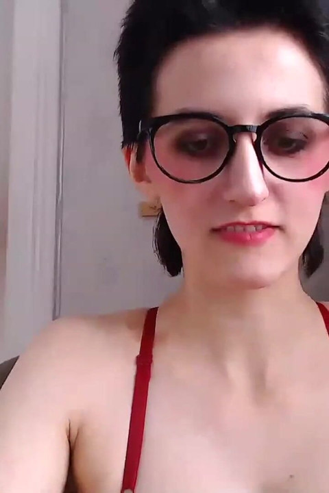 Fată naturală pe cameră cu Tufă păroasă pe Mfc