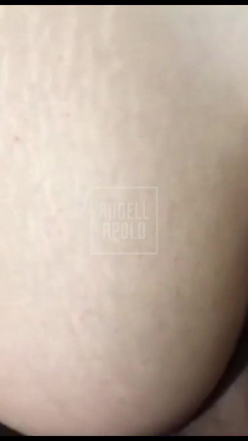 Must-see okamžik z "Kompilace- šukání zadku mé kamarádky paroháčské manželky"