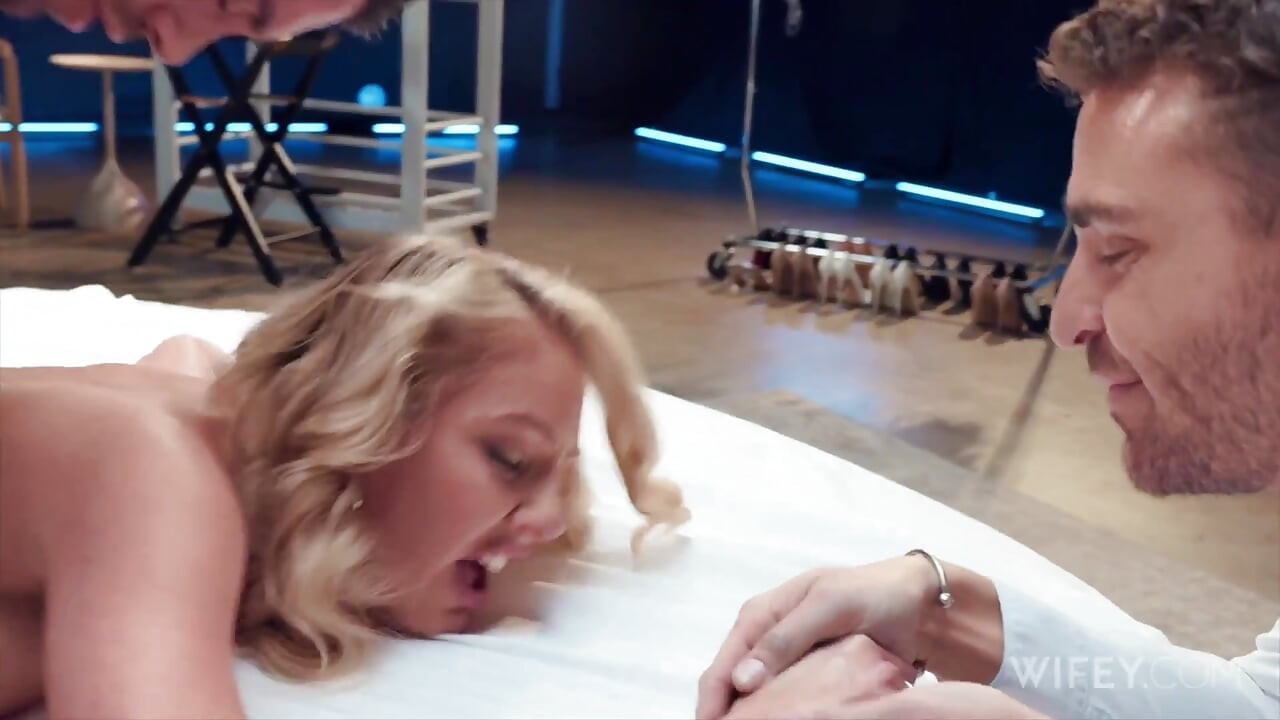 Wifey Cute Blonde Hotwife Victoria Rey Gets Fucked Doggystyle While Holding Hubby's Hand