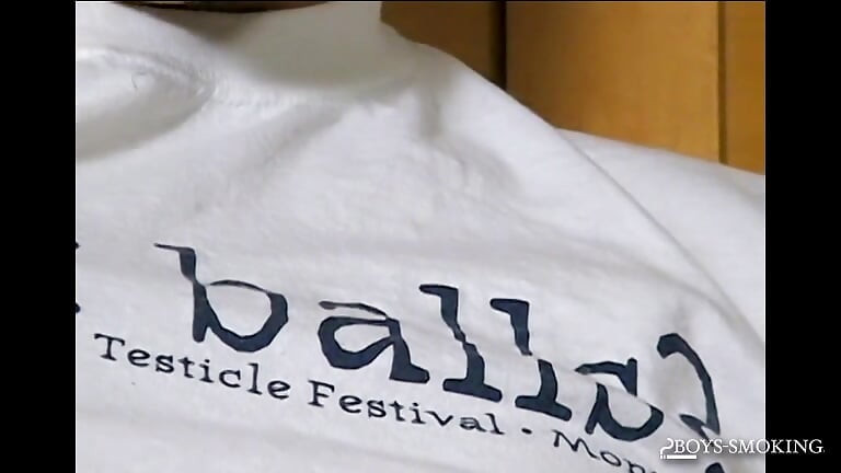 BoysSmoking Horny Ashley In Smoky Vibes And Bold Solo Stroking