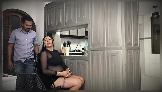 Ich ficke den Ehemann meiner besten Freundin in seiner Küche Melany Latina