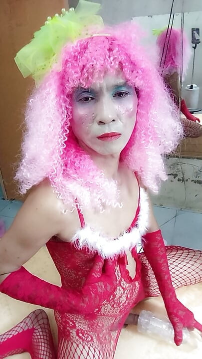 Transgender Le wearing sexy mesh socks porn playing with fake cans