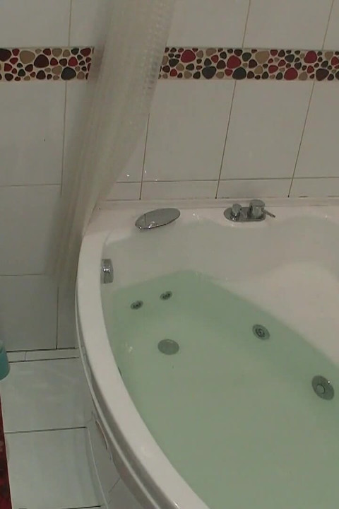 Cute Asian Teen with Small Tits Takes a Hot Bath
