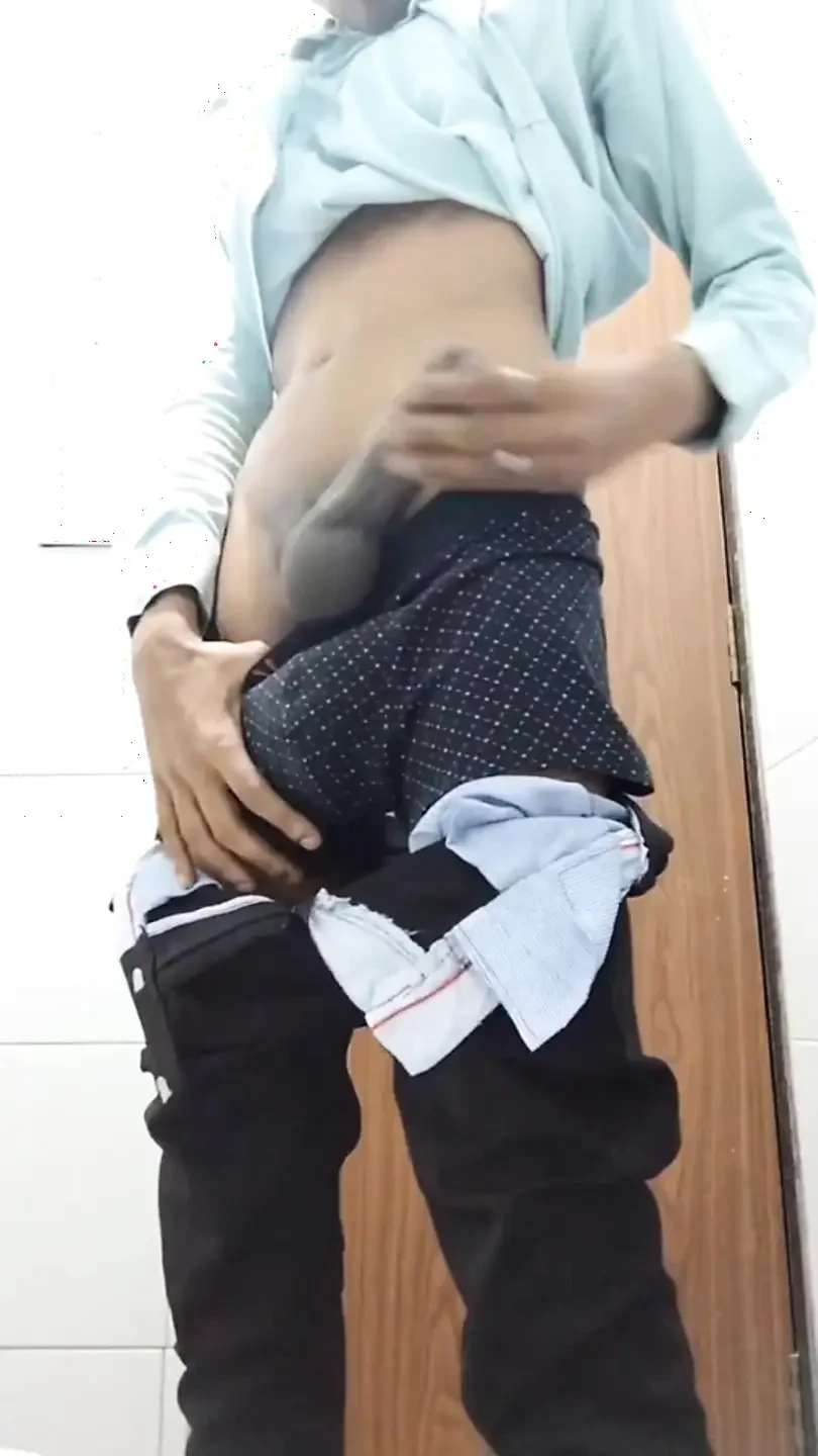 Zakar raksasa India