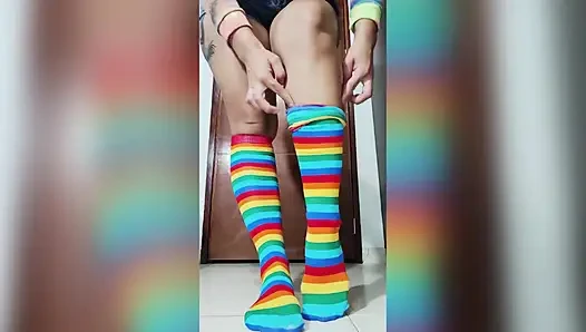 A good footjob for lovers of my little feet