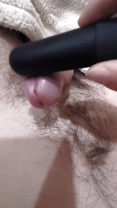Mini Vibrator on Cock Head
