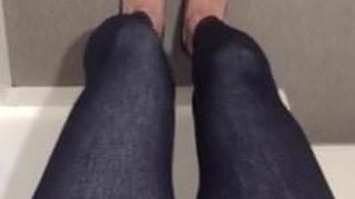 Transsexuelle bite jambe semelle pieds
