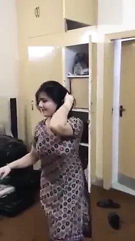 Beautiful Pakistani Girl Hot  Dance
