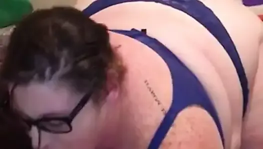 bbw white chick using that mouth properly