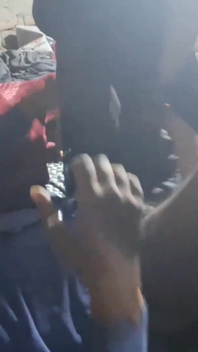 Detik kuat dari "video Hindi Deshi Chudai India"