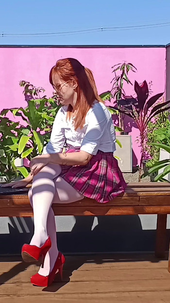 Masum Kızıl Saçlıyı Bahçede Sikiyor