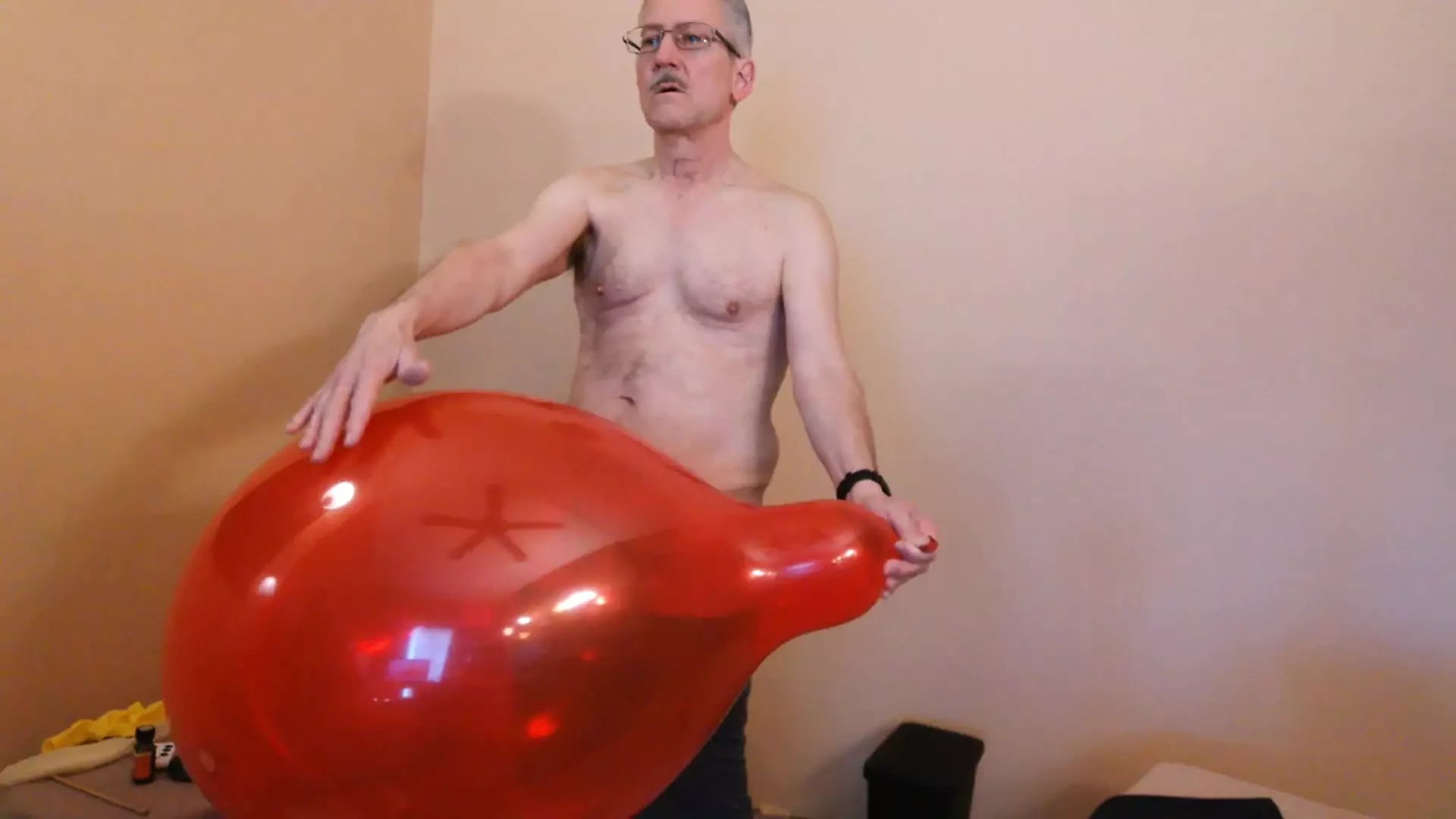 91) czerwony tuf-tex 24 "balonik pt 1 - jack & cum, non-pop - balloonanger