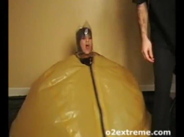 Inflatable ball breathplay