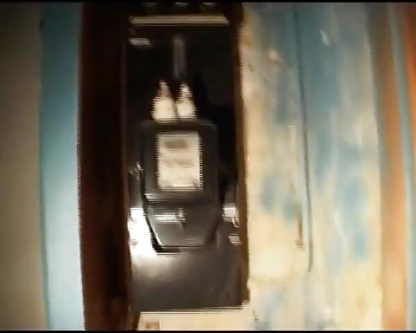 जर्मनीची क्यूट ब्लॉन्ड टीनची पुची फोडली गेली