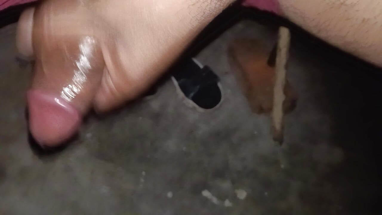 Tüm elimi götüme sokmaya çalıştım