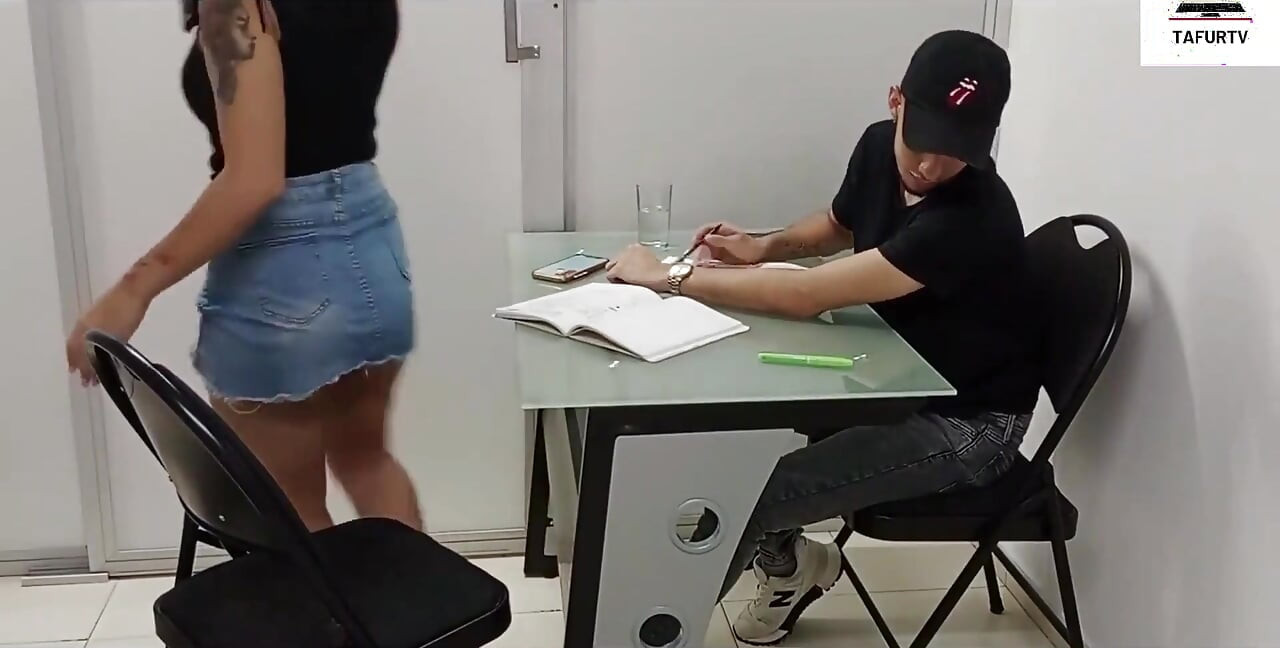 Ders çalışma öğleden sonra eski kız arkadaşımın yüzüne harika bir sakso doğrudan dölleme dönüşüyor - en iyi anlar