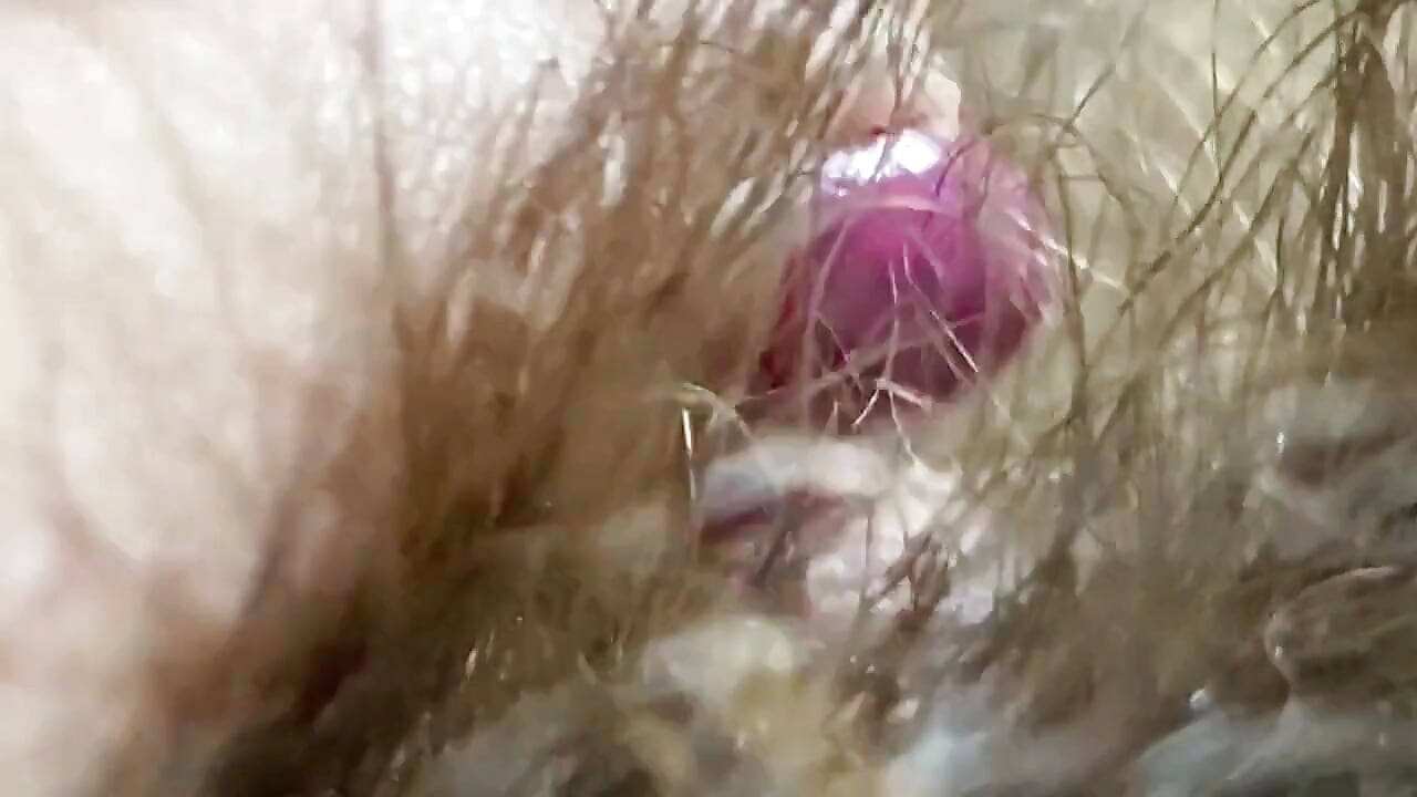 Aşırı yakın çekim büyük klitoris vajina göt deliği ağzı dev fetiş videosu kıllı vücut!