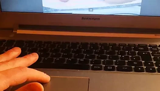 Orta yaşlı seksi kadının götü