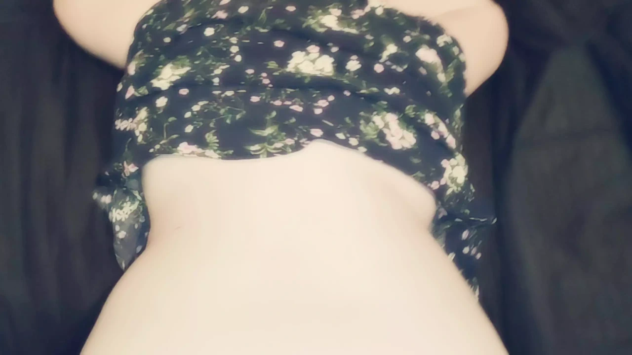你认为她会介意内射还是她想要我给她授精