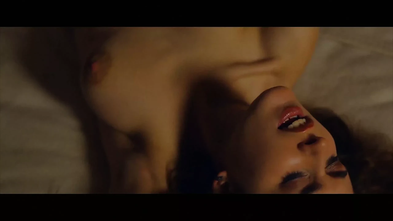 SQUIRTING BEAUTY 4K