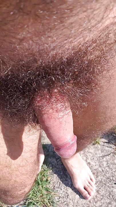 부드러운 자지를 가지고 걷다