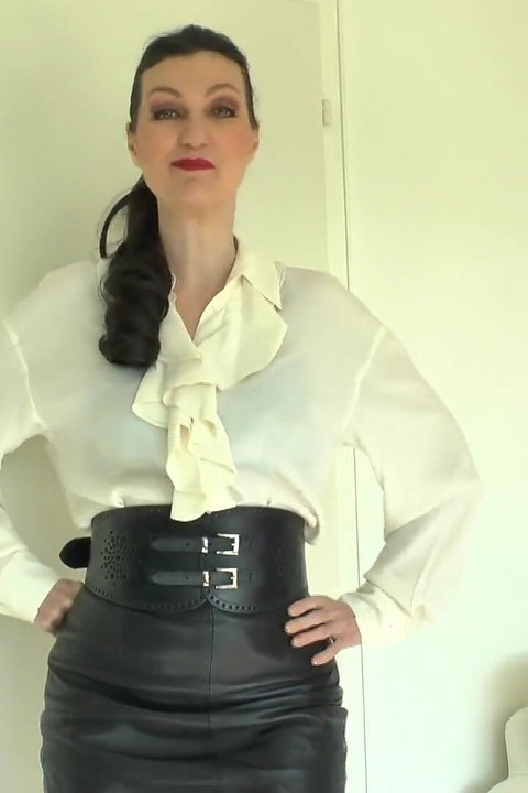 Wide Tight Belts Part 76 Lady Victoria Valente