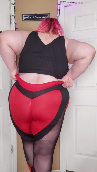 This is my favorite pair of leggings. There's no panty lines because I'm not wearing any panties.