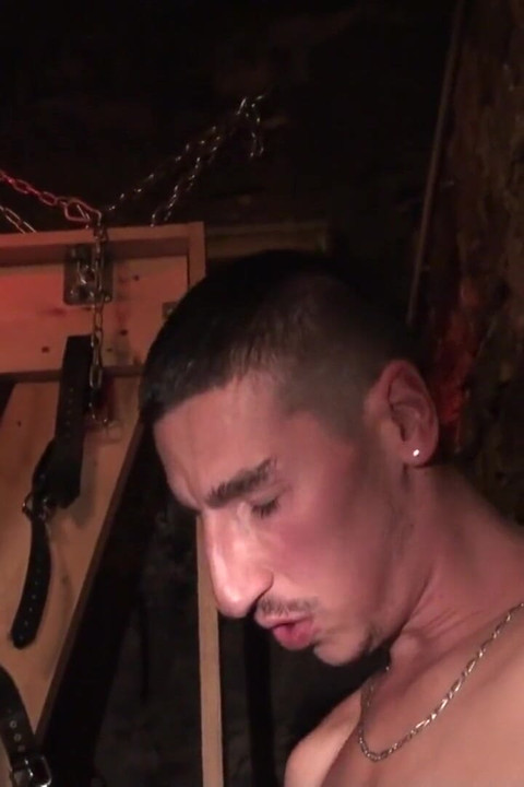 Ryan โดนควย XXL แสนเงี่ยนของ Fred เย็ด