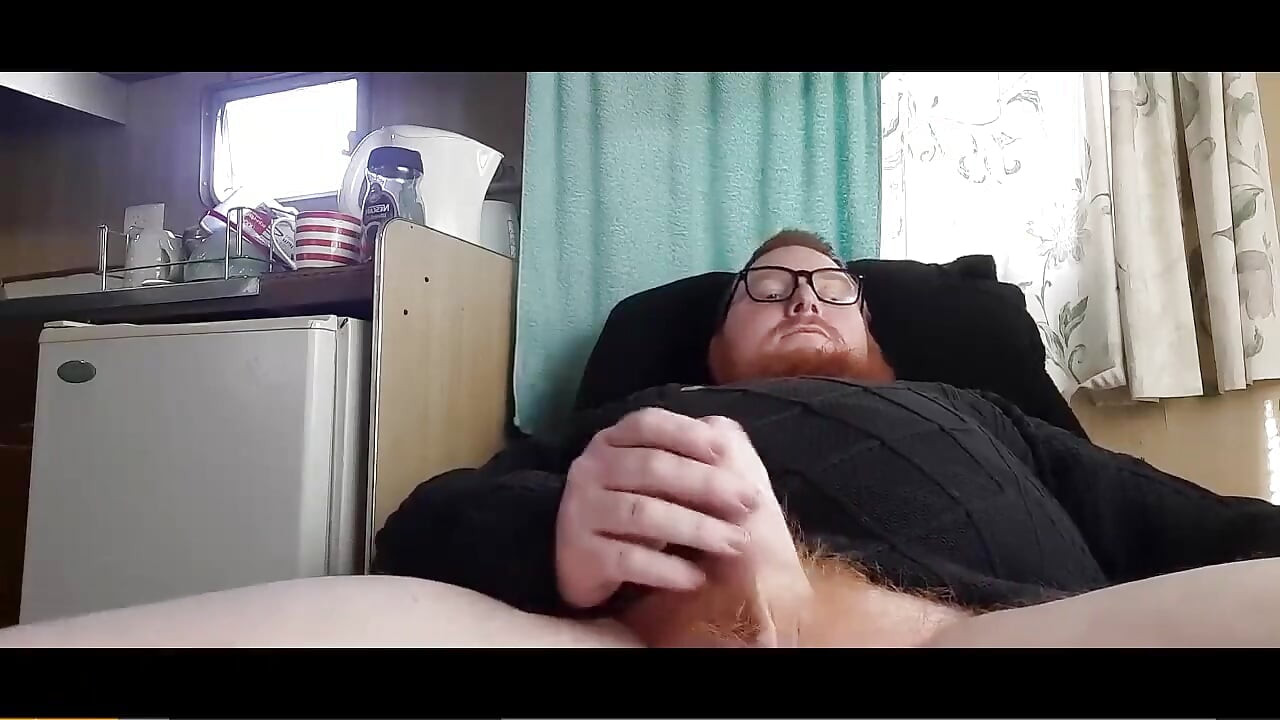 Sein gesicht mache ich, während ich wirklich hart komme