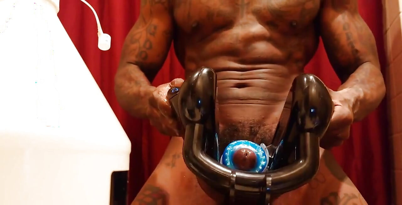 New Porn: Big Black Hairy Dick Worship Hallelujah Johnson (Baby Ruth Candy Bar) Tall Dark Chocolate Muscles Tattoos Hairy BBC Ha