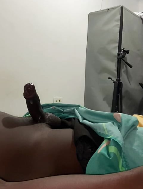 I masturbated until I came watching videos in xhamster