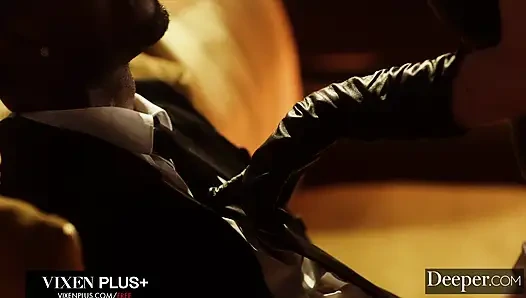 Derin. Büyük zenci yarağına aç küçük gavat sert güç oyununda sert sikilmeyi talep ediyor