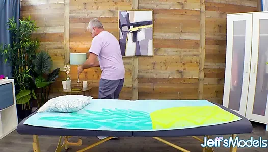 Curvy Redhead Adora Bell Gets a Perfect Rubdown