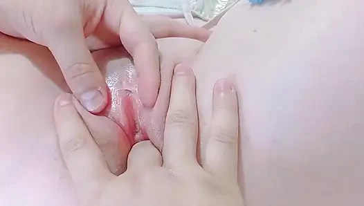 Pembe, sıkı amcık yüzünden yakın çekim